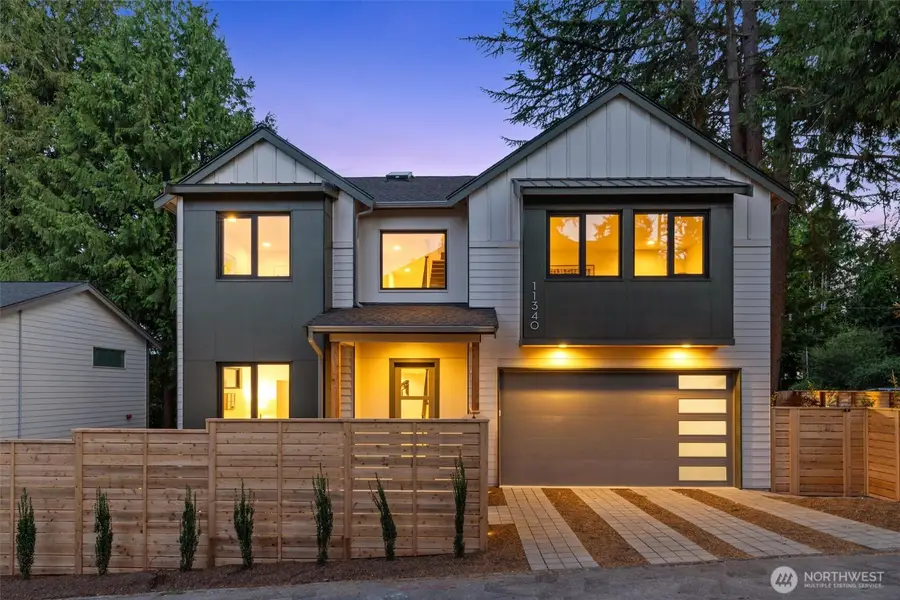 11340 23rd Avenue Ne, Seattle, WA 98125 - #2