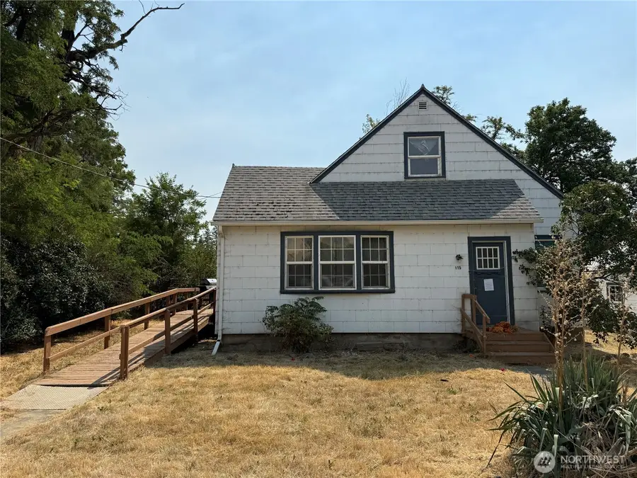 115 W 2nd Street, Waitsburg, WA 99361 - #2