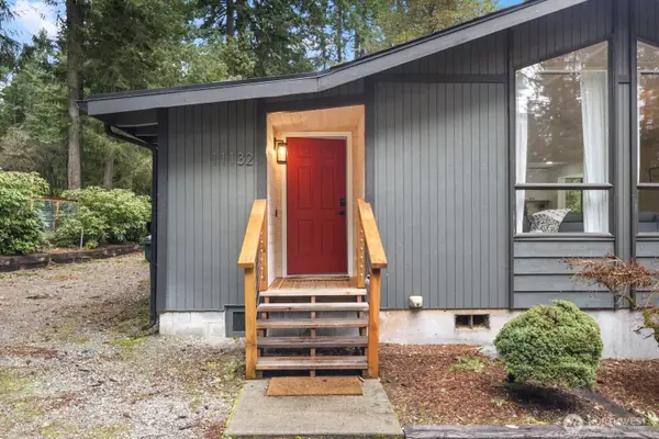 11132 Country Club Drive, Anderson Island, WA 98303