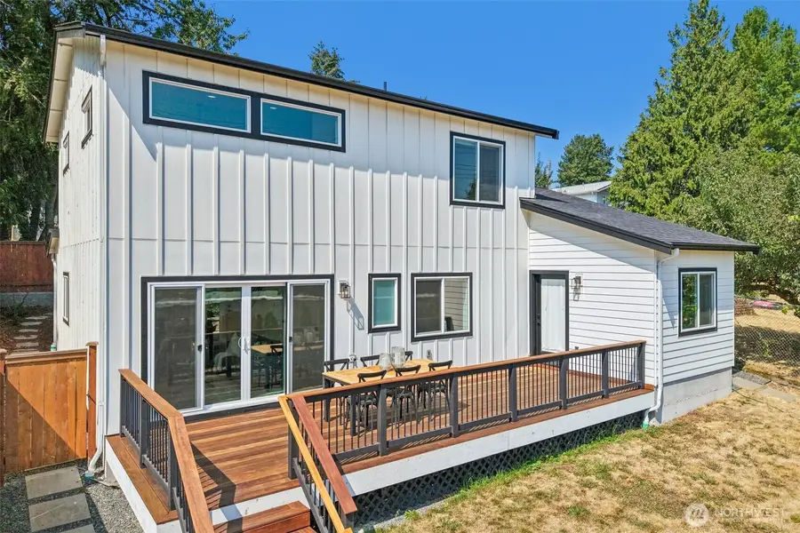 12038 N Park Avenue N, Seattle, WA 98133 - #2