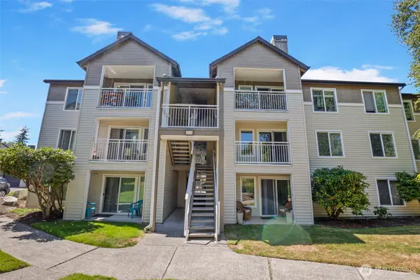 12423 Harbour Pointe Boulevard #V202, Mukilteo, WA 98275