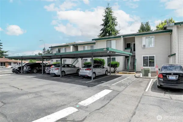1102 8th Street Ne #6, Auburn, WA 98002