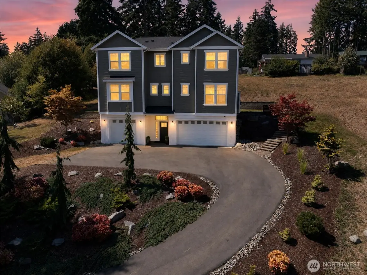 141 E Allynview Drive, Allyn, WA 98524 - #1