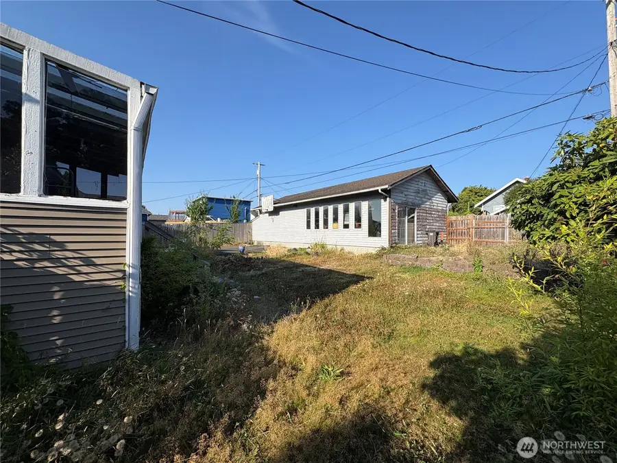 2517 Rainier Avenue, Everett, WA 98201 - #2