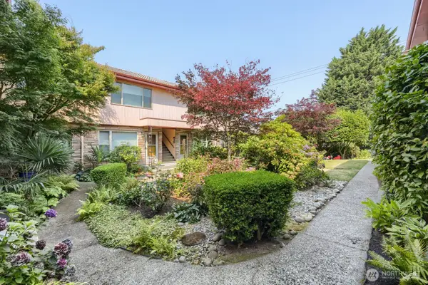 503 E Harrison Street, Seattle, WA 98102