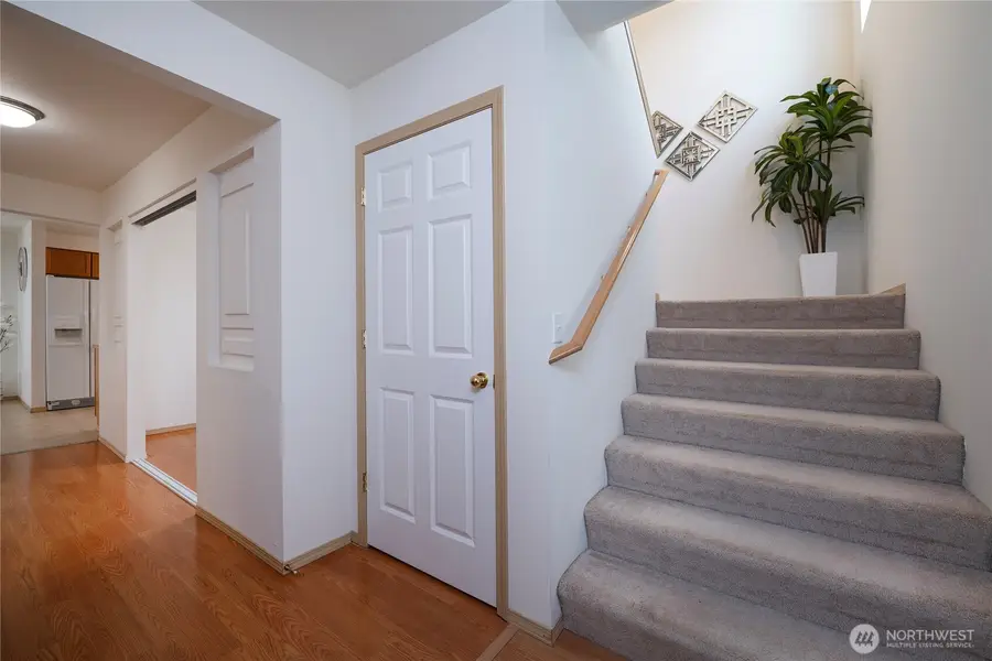 926 99th Street Sw, Everett, WA 98204 - #3