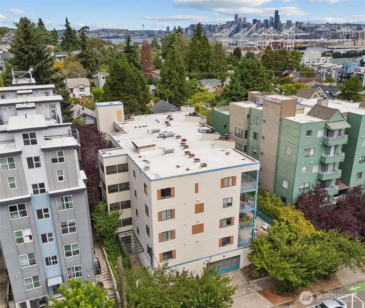 3256 SW Avalon Street #203, Seattle, WA 98126 - #1