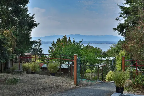 3600 Marine View Drive, Greenbank, WA 98253