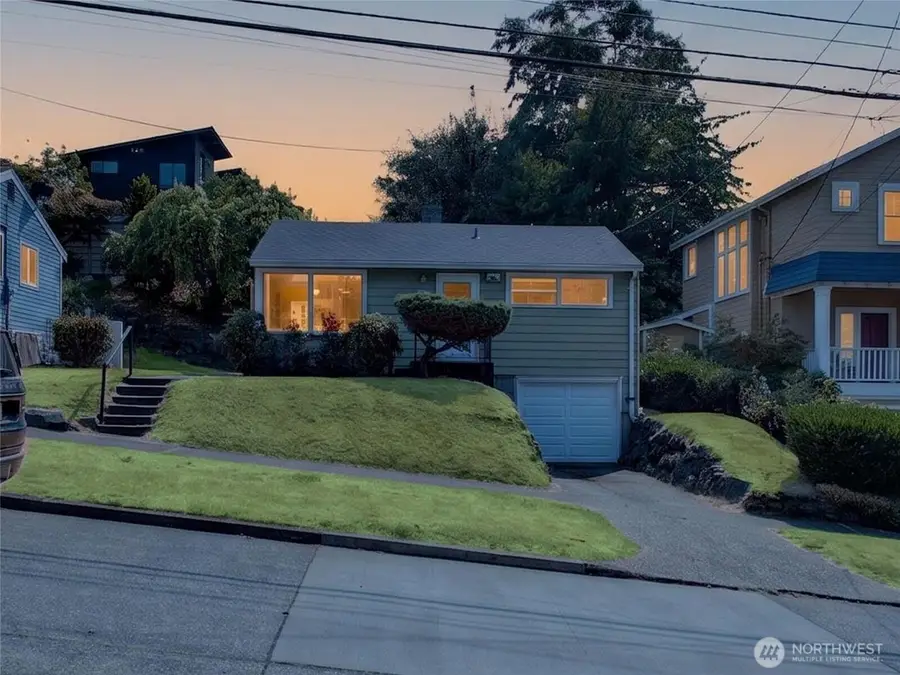 3011 E Pine Street, Seattle, WA 98122 - #3