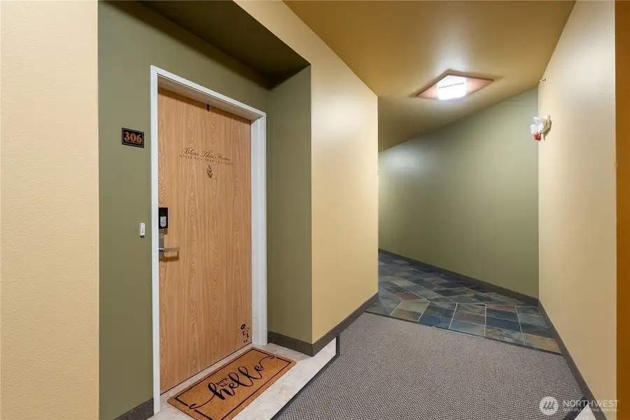 512 Darby Drive #306, Bellingham, WA 98226 - #3