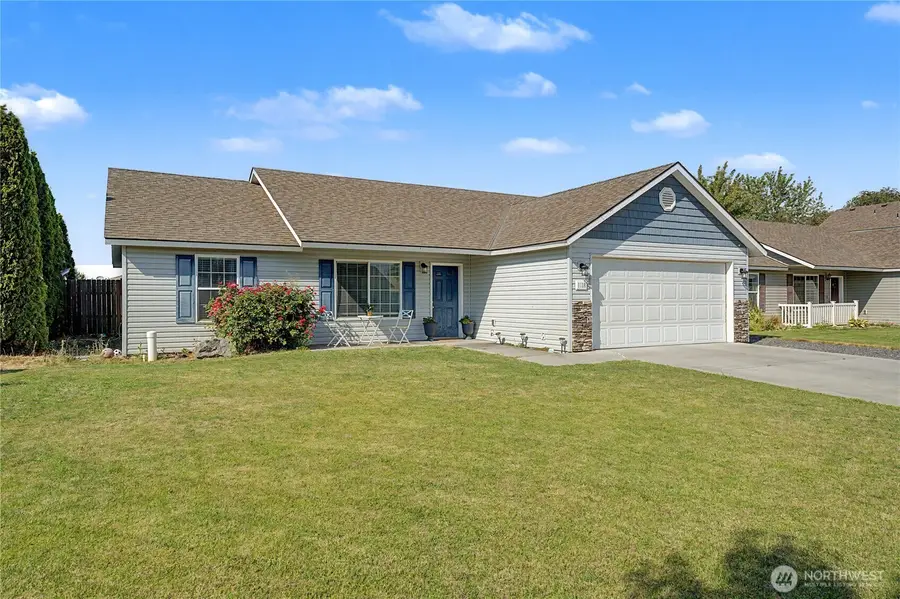 1118 W Luta Street, Moses Lake, WA 98837 - #2