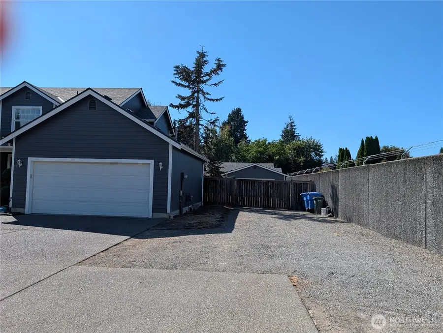 1316 19th Street Pl Nw, Puyallup, WA 98371 - #2