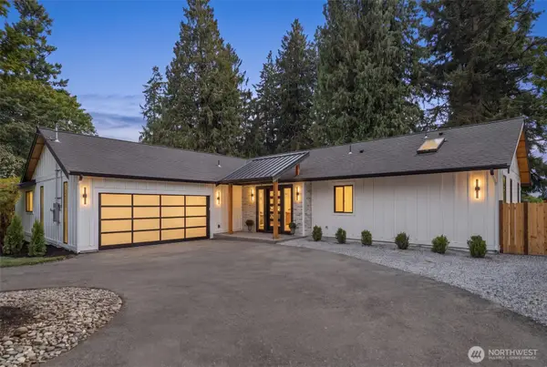 15729 Larch Way, Lynnwood, WA 98087