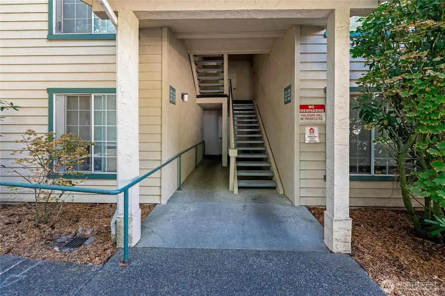 17624 1st Avenue S #A302, Burien, WA 98148 - #3