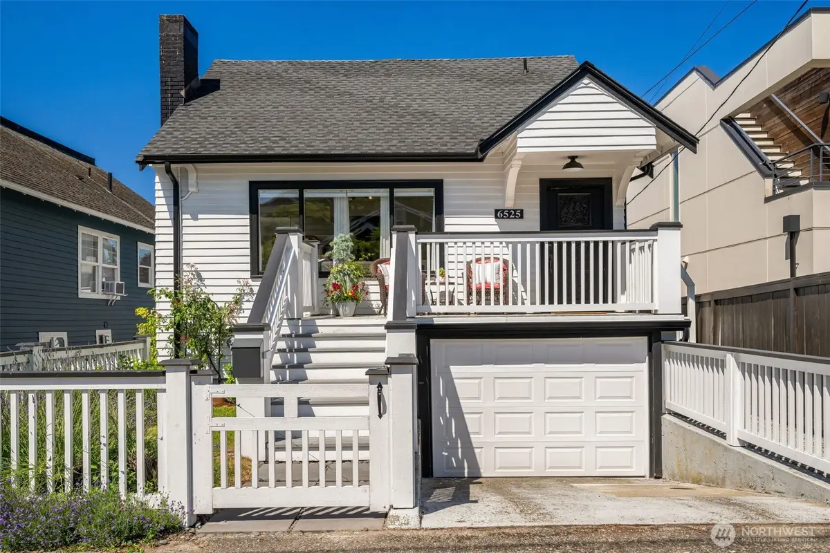 6525 3rd Avenue Nw, Seattle, WA 98117 - #1
