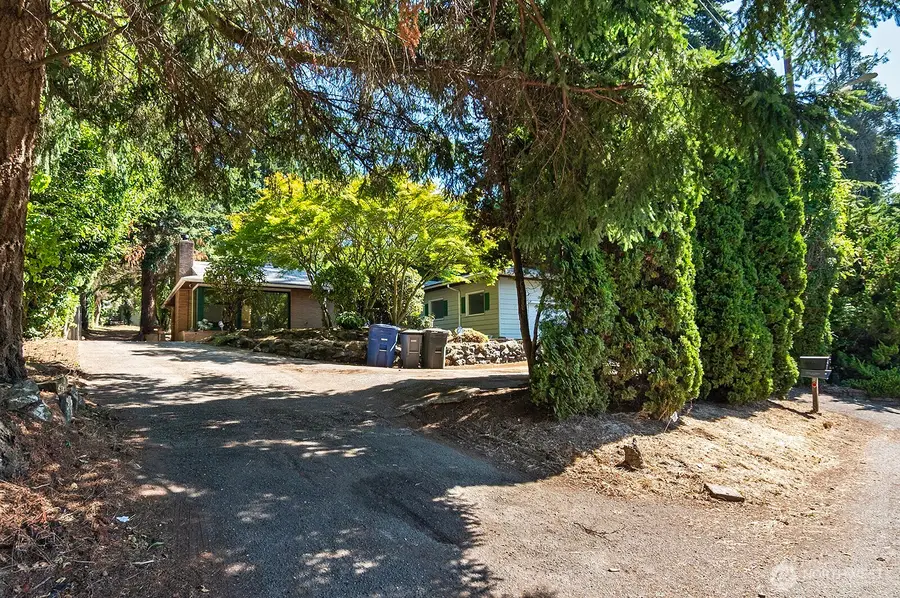 17552 Ballinger Way Ne, Lake Forest Park, WA 98155 - #2