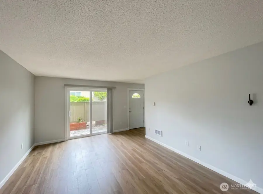 6006 N 15th #C104, Tacoma, WA 98406 - #2