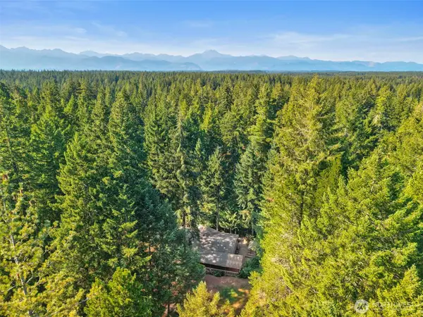 111 NE Collins Drive E, Tahuya, WA 98588