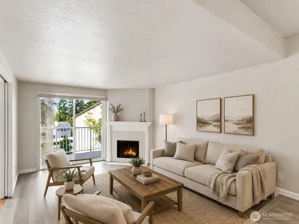 9484 Redmond-woodinville Road Ne #C204, Redmond, WA 98052