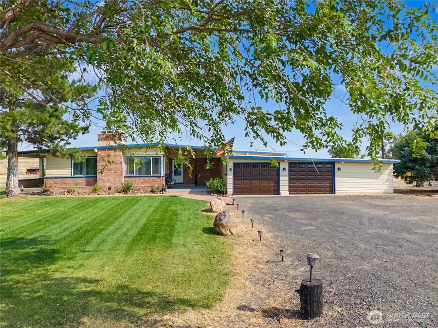 3416 Road 20 Ne, Soap Lake, WA 98851 - #2