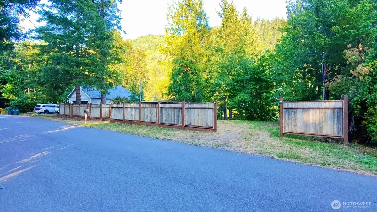 6397 Overland Trl, Maple Falls, WA 98266 - #1