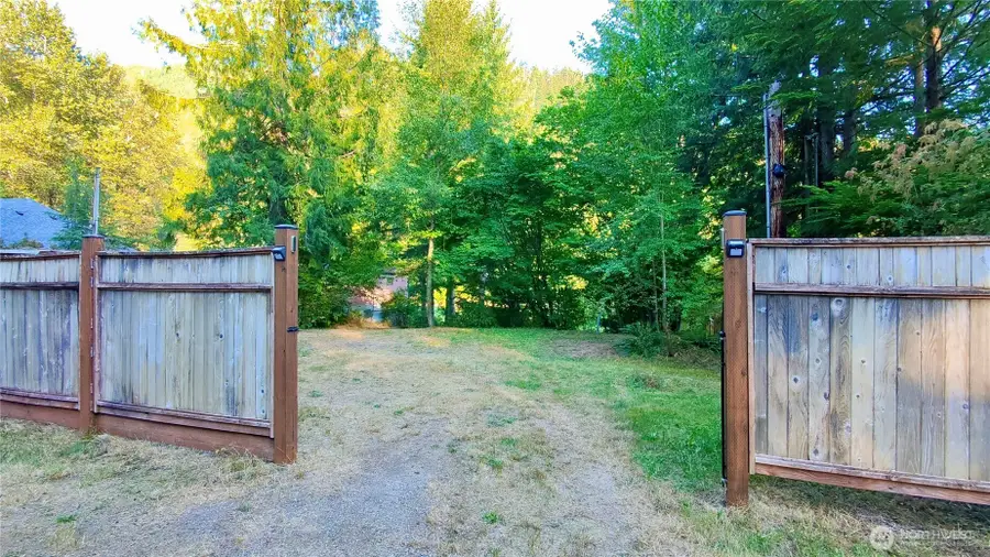 6397 Overland Trl, Maple Falls, WA 98266 - #2