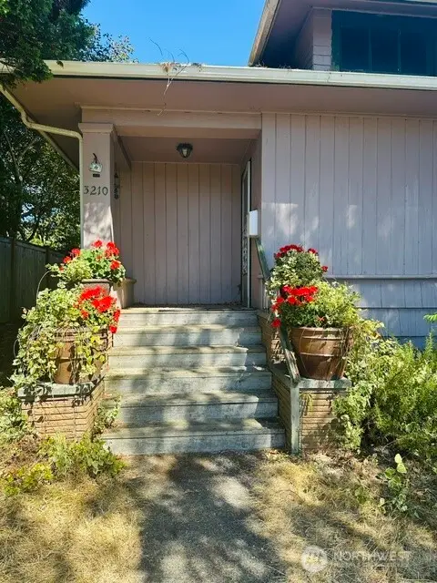 3210 NW 69th Street, Seattle, WA 98117
