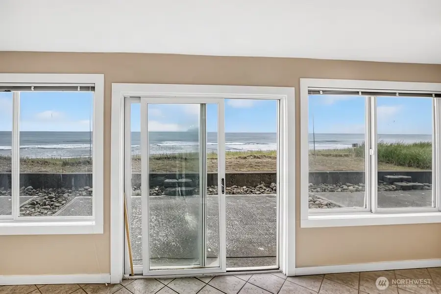 1443 Ocean Shores Boulevard Sw #102, Ocean Shores, WA 98569 - #2