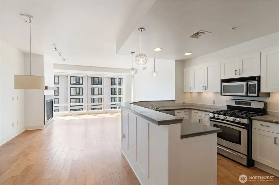 320 Washington Avenue #404, Bremerton, WA 98337 - #2