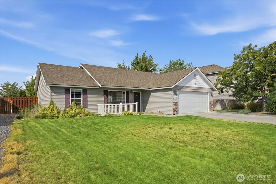 1114 W Luta Street, Moses Lake, WA 98837 - #2