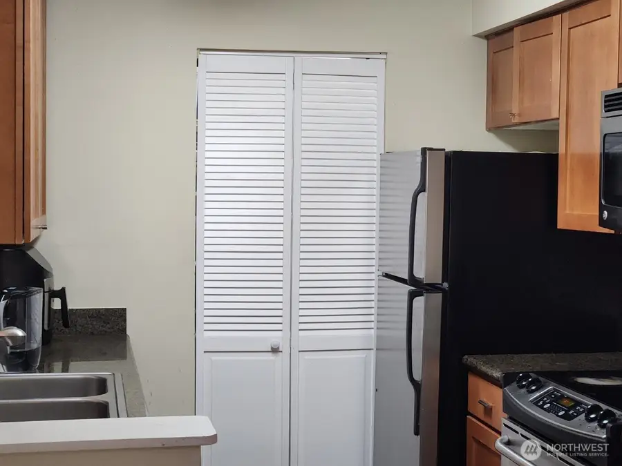 12303 Harbour Pointe Boulevard #W203, Mukilteo, WA 98275 - #3