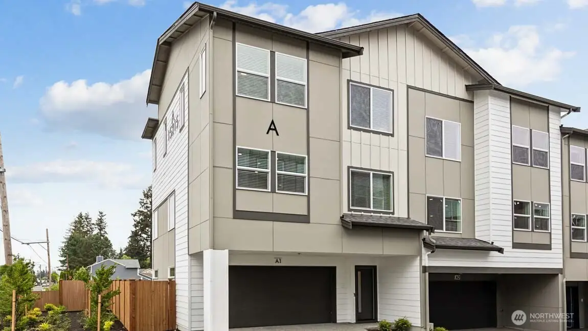 15215 35th Avenue W #B6, Lynnwood, WA 98087 - #1
