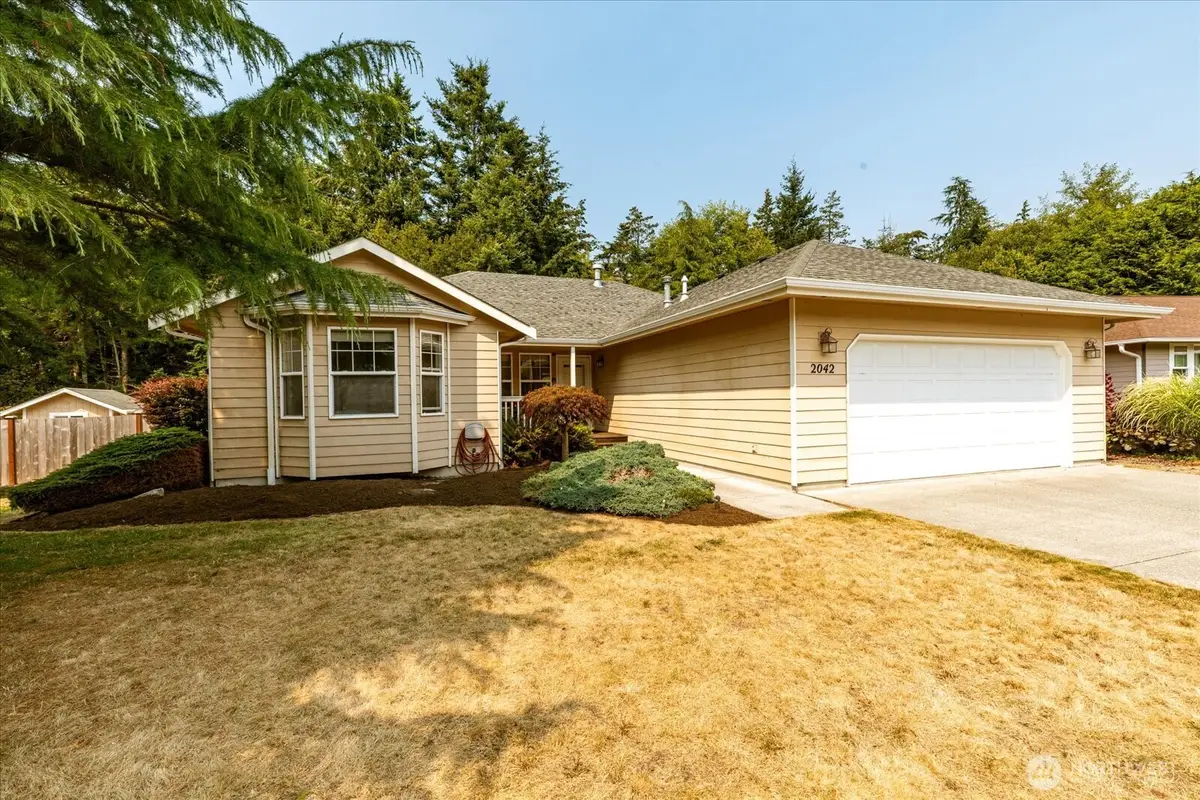 2042 Doe Drive, Oak Harbor, WA 98277 - #1