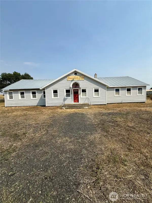 15 S 1st Street, Almira, WA 99103