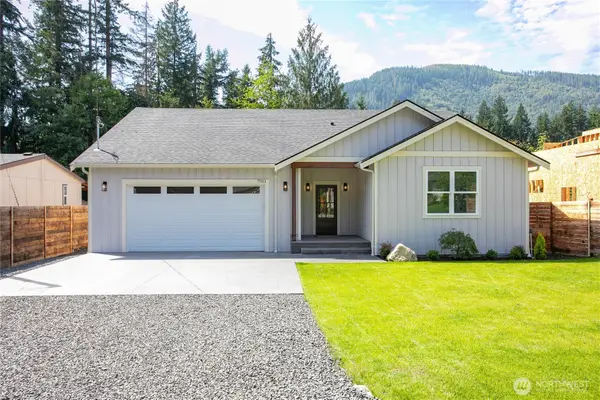 7933 Oregon Trail, Maple Falls, WA 98266