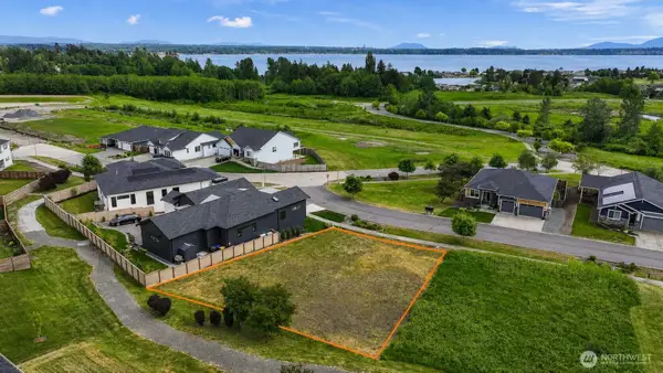 5422 Lasiandra, Blaine, WA 98230