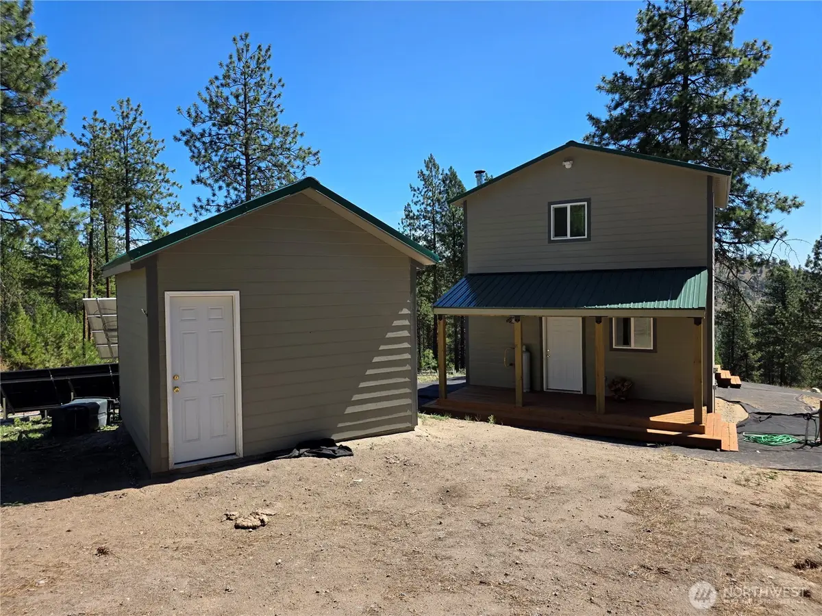 147 W High Country Drive, Tonasket, WA 98855 - #1
