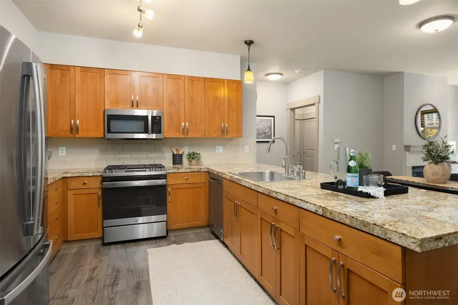 1880 25th Avenue Ne #210, Issaquah, WA 98029 - #2