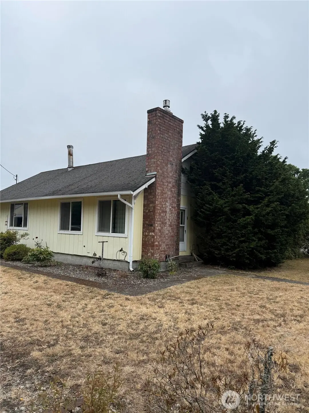 320 E Oakview Avenue, Centralia, WA 98531 - #1