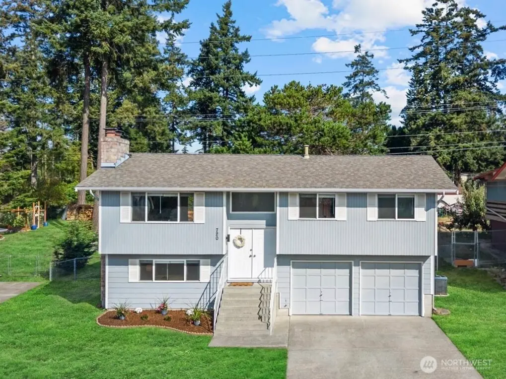 720 NW Hyak Drive, Oak Harbor, WA 98277 - #1