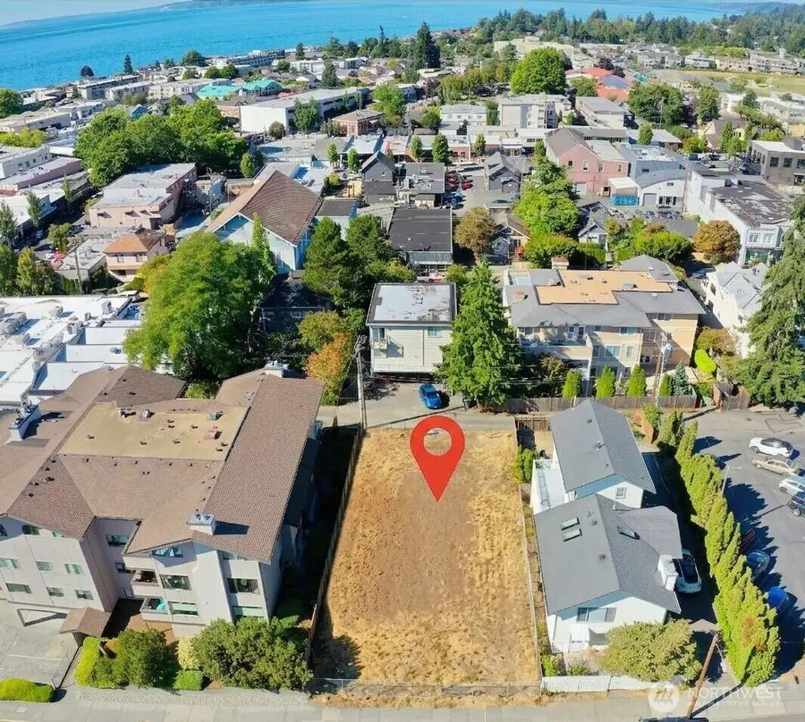 527 Maple Street, Edmonds, WA 98020 - #2