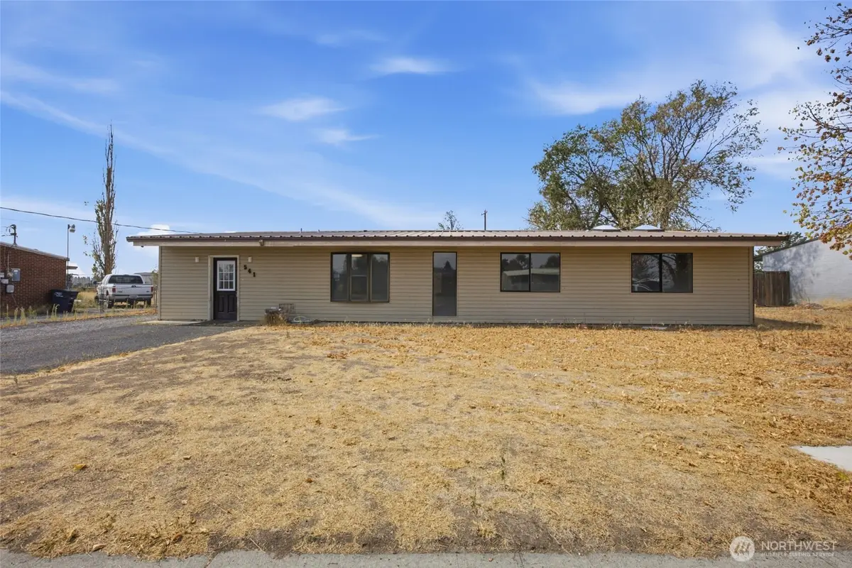 541 Castle Drive, Moses Lake, WA 98837 - #1