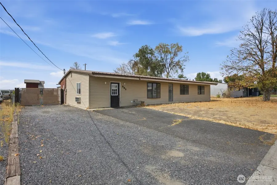 541 Castle Drive, Moses Lake, WA 98837 - #3