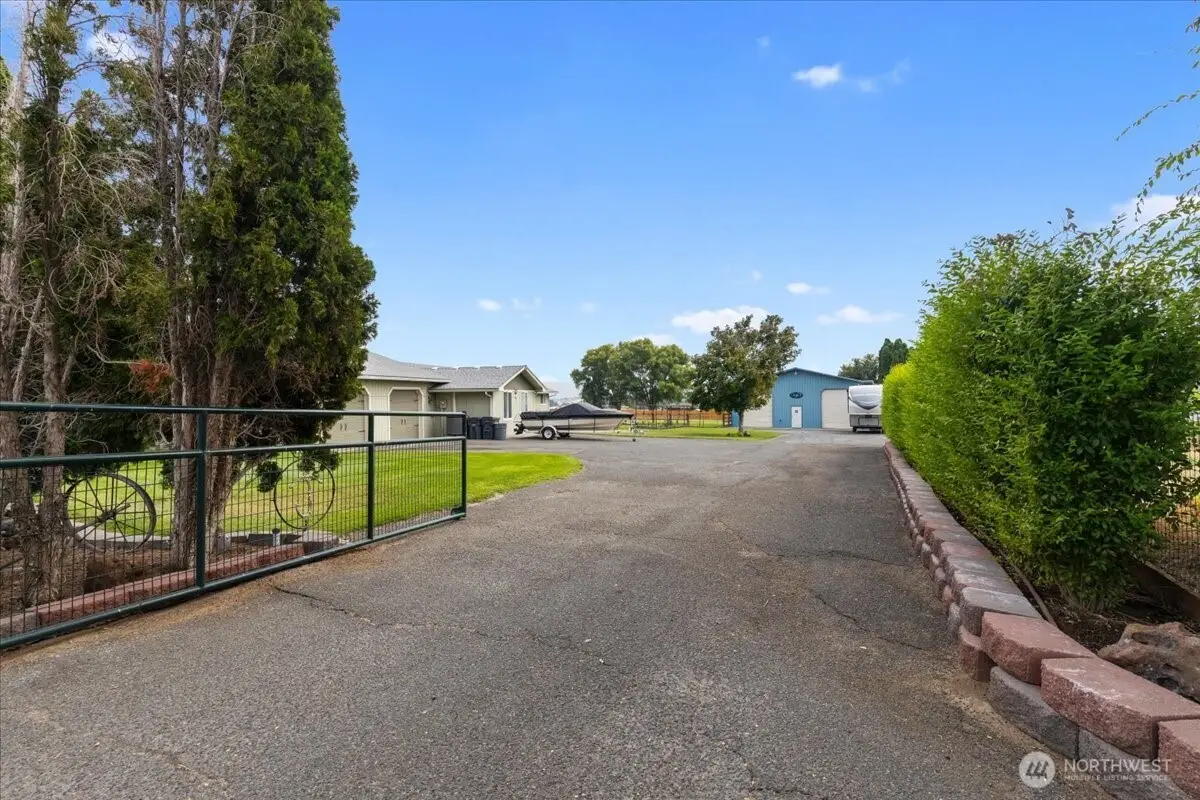 92 Clemans View Road, Selah, WA 98942 - #1