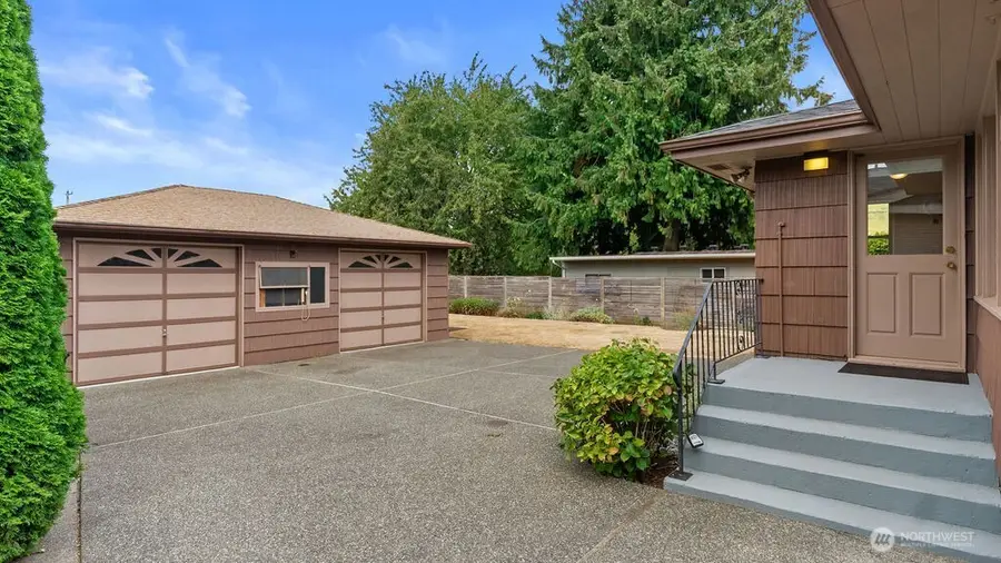 9533 14th Avenue Nw, Seattle, WA 98117 - #3