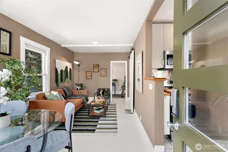 917 NE 72nd Street, Seattle, WA 98115 - #3