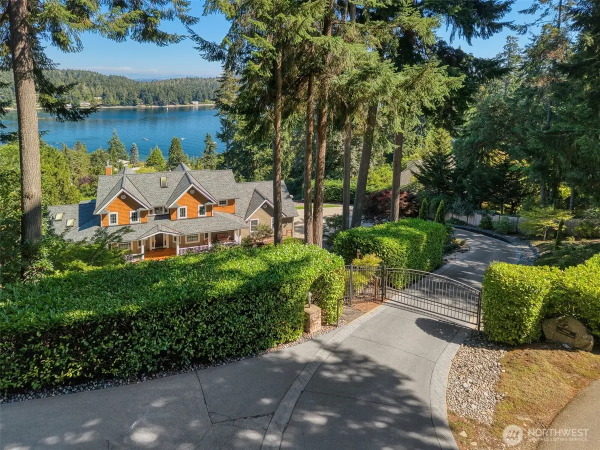 3696 Lavender Lane Ne, Bainbridge Island, WA 98110 - #1