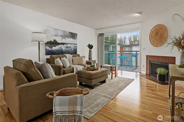 10501 8th Avenue Ne #406, Seattle, WA 98125