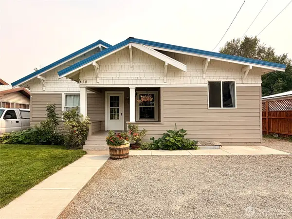 678 4th Avenue N, Okanogan, WA 98840