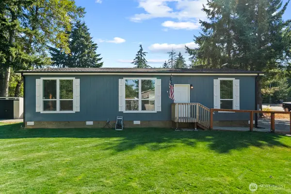 12813 Ridge Cir E, Bonney Lake, WA 98391